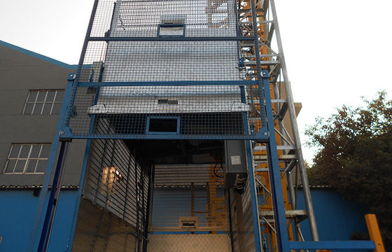Building Personal / Material hoist 
