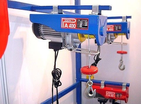 100kg - 1000kg Mini Electric Wire Rope Hoist With 220V Voltage For Home Application / Civil Use