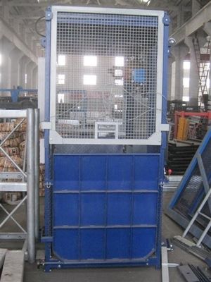 Ramp Door Style Construction Hoist Elevator , Construction Lifting Equipment